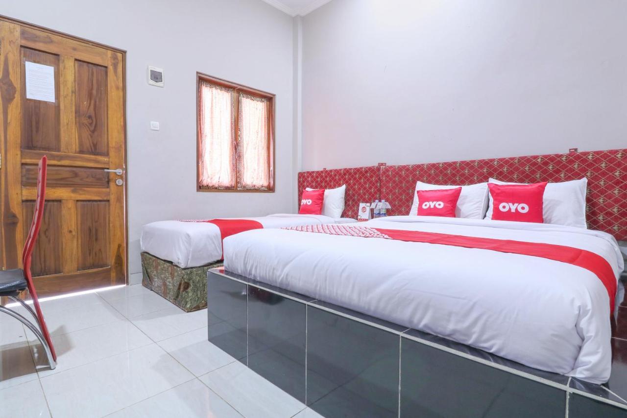Oyo 1670 Likko Inn Denpasar Kültér fotó