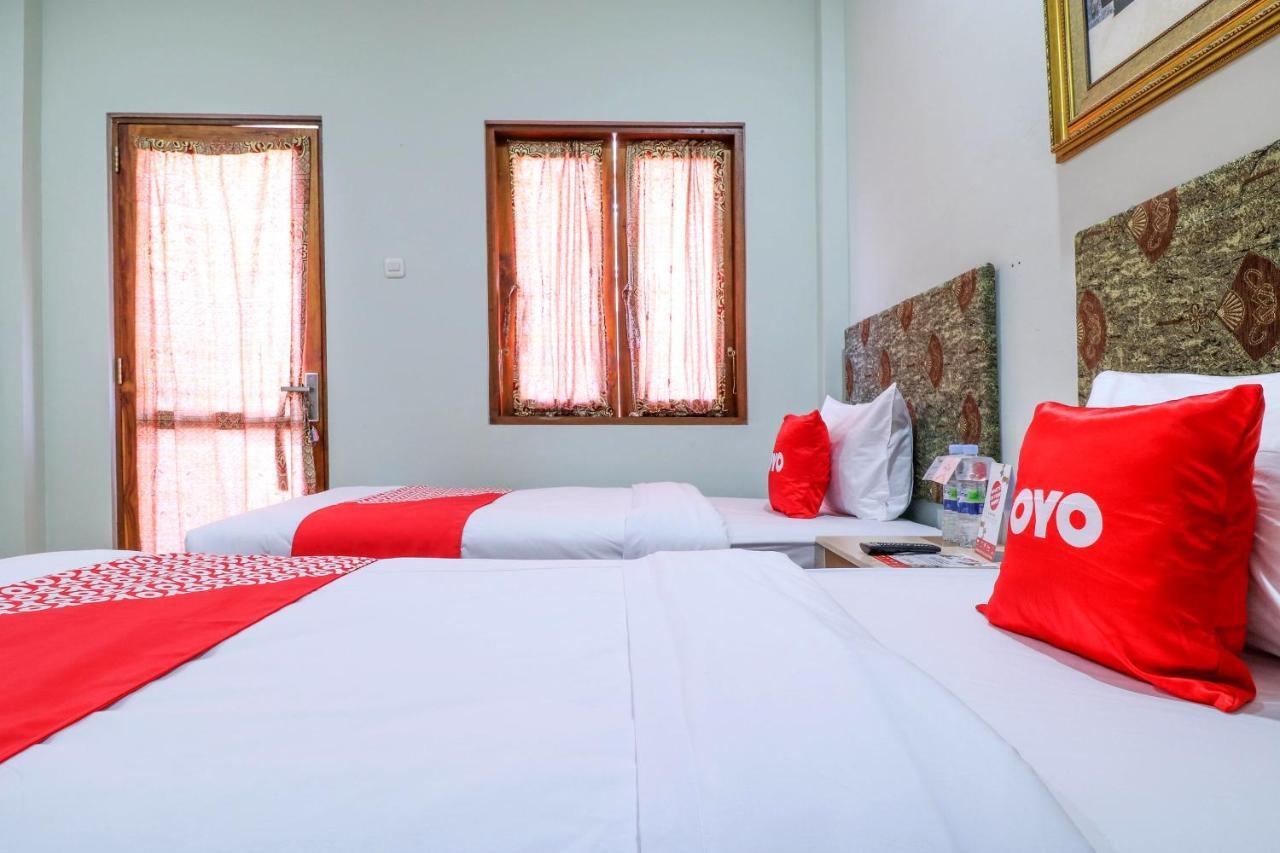Oyo 1670 Likko Inn Denpasar Kültér fotó