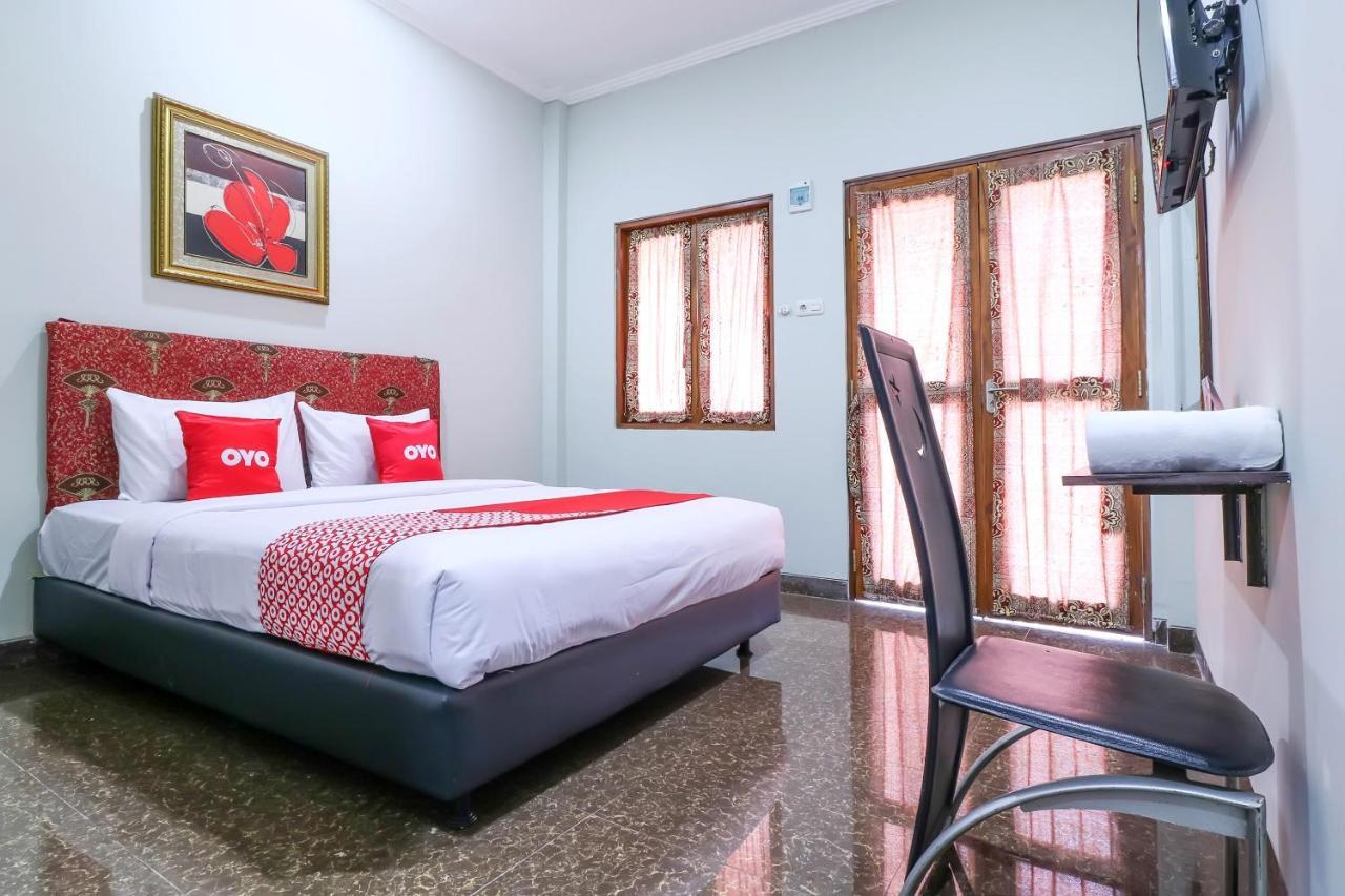 Oyo 1670 Likko Inn Denpasar Kültér fotó